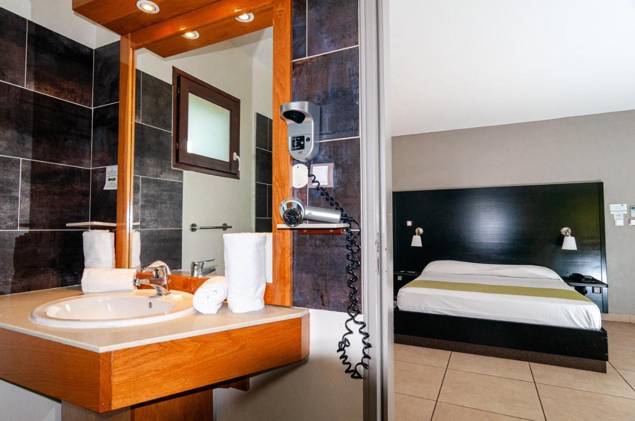 Tama Hotel Saint-Gilles-les Bains Kültér fotó