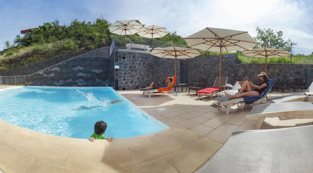 Tama Hotel Saint-Gilles-les Bains Kültér fotó
