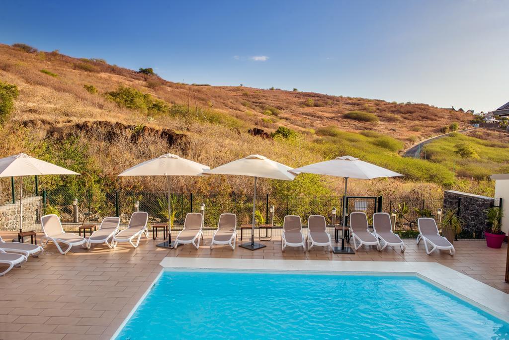Tama Hotel Saint-Gilles-les Bains Kültér fotó