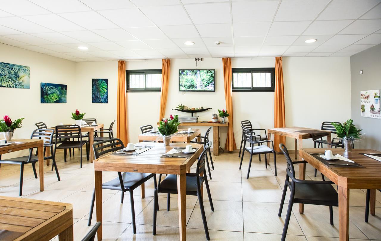 Tama Hotel Saint-Gilles-les Bains Kültér fotó