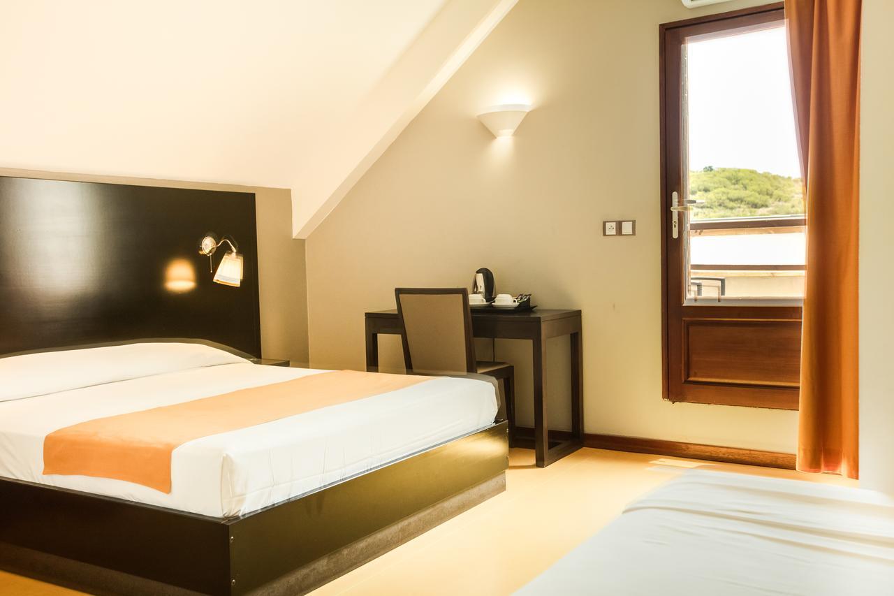 Tama Hotel Saint-Gilles-les Bains Kültér fotó