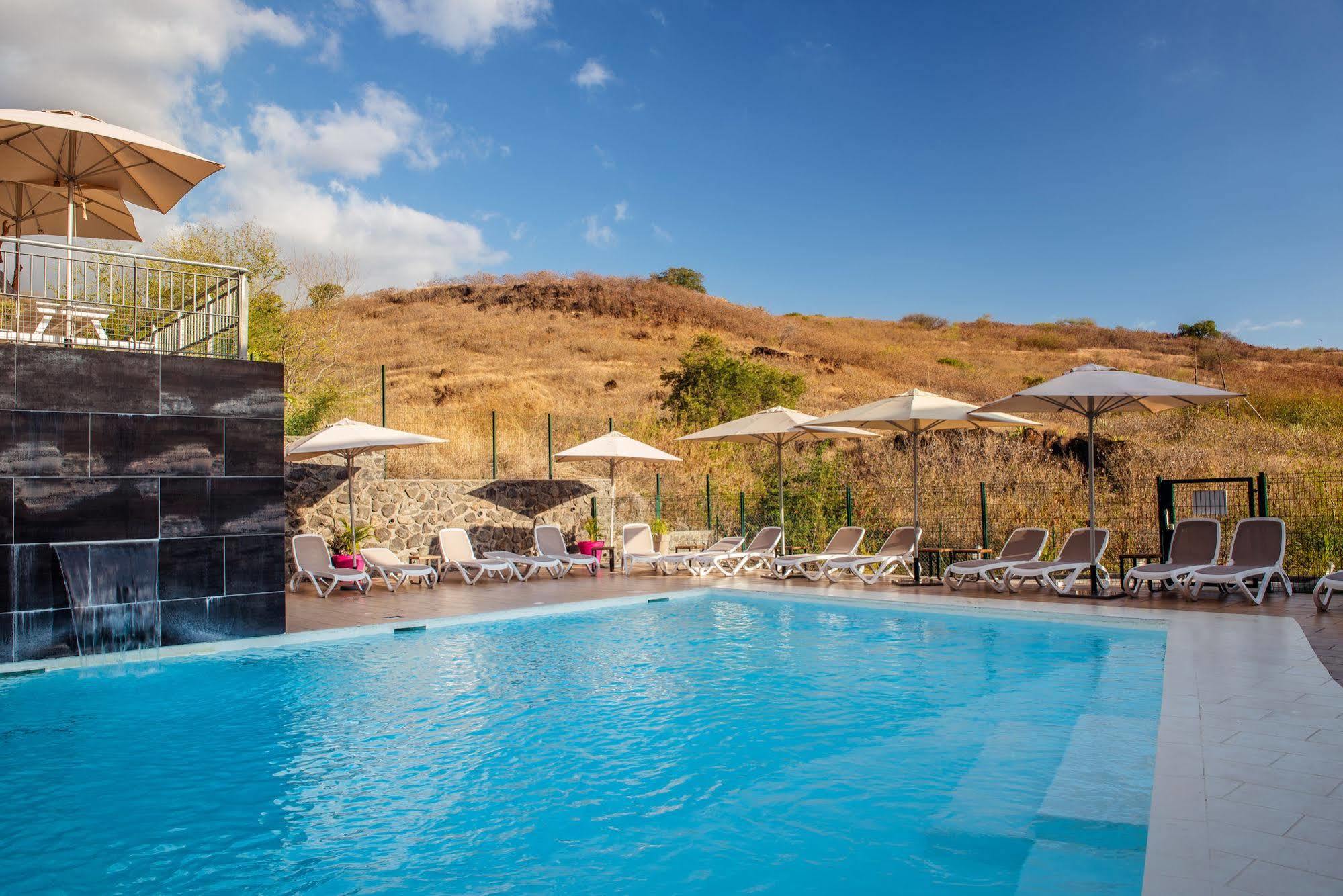 Tama Hotel Saint-Gilles-les Bains Kültér fotó