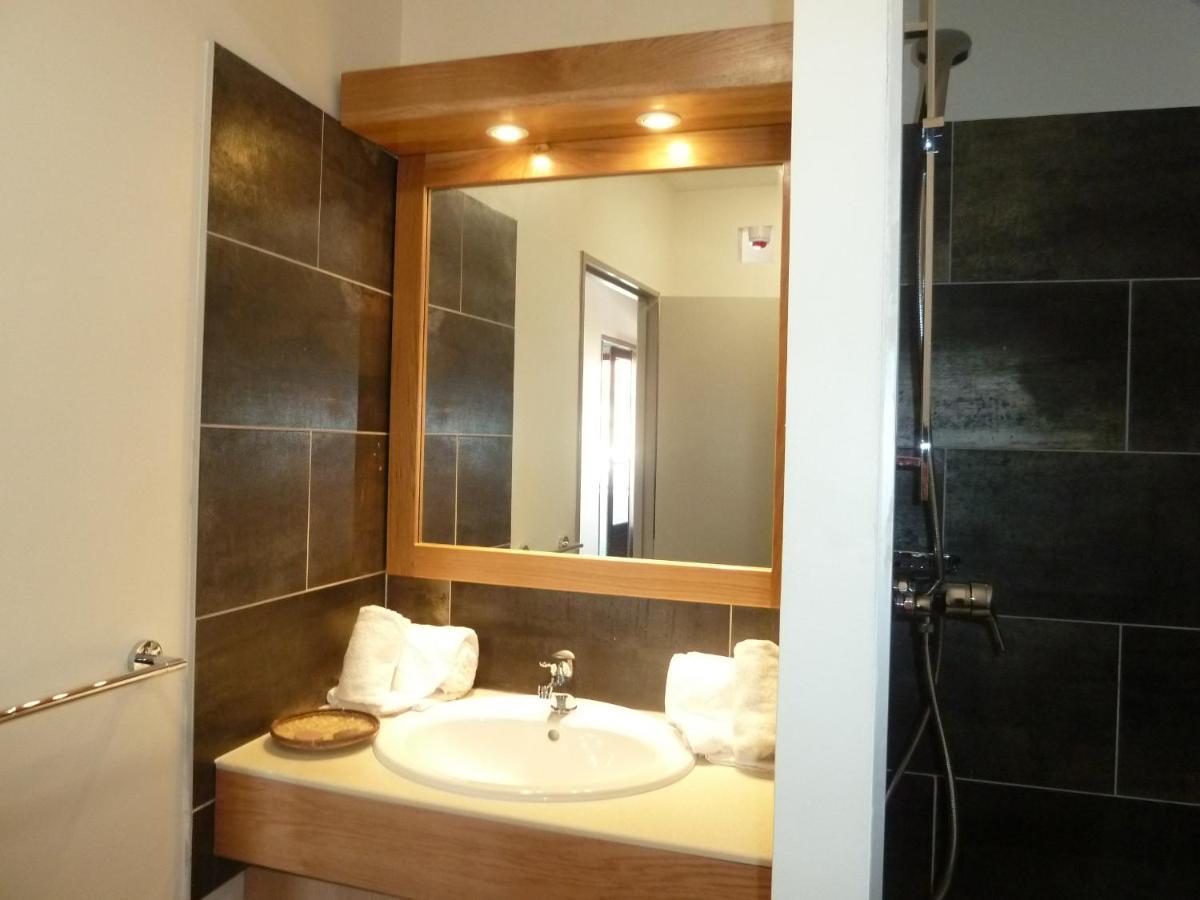 Tama Hotel Saint-Gilles-les Bains Kültér fotó